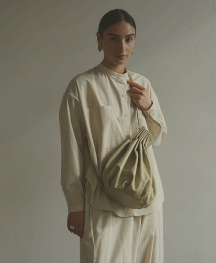 Tasche "Pleated Balloon Bag Crossbody" - Lammleder, pastellgrün - Modern Weaving - clomes