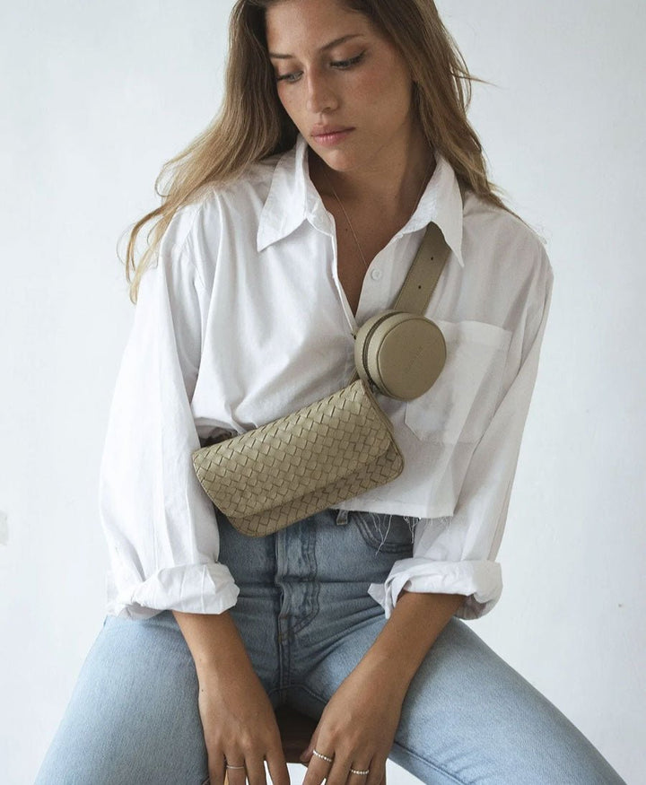 Taschen - Anhänger aus Leder - Rover Circle Sage - MANDRN - clomes