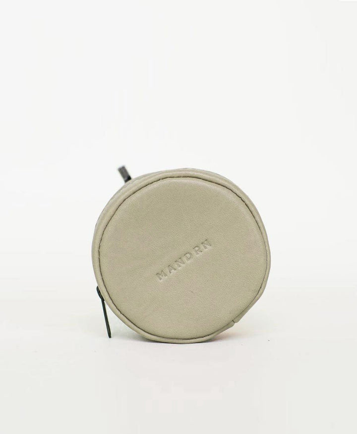 Taschen - Anhänger aus Leder - Rover Circle Sage - MANDRN - clomes