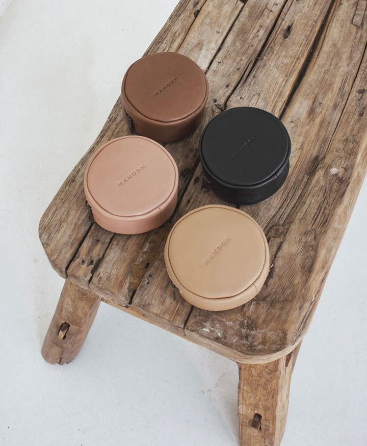 Taschen - Anhänger aus Leder - Rover Circle Tan - MANDRN - clomes