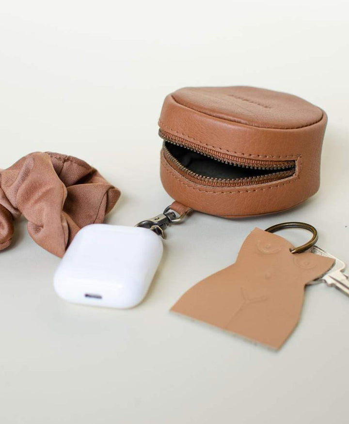 Taschen - Anhänger aus Leder - Rover Circle Tan - MANDRN - clomes
