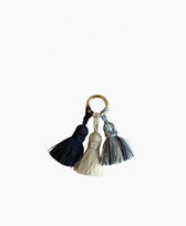 Schlüsselanhänger Tassel Trio Shousha Yoomee in Creme, Marine, Moonlight