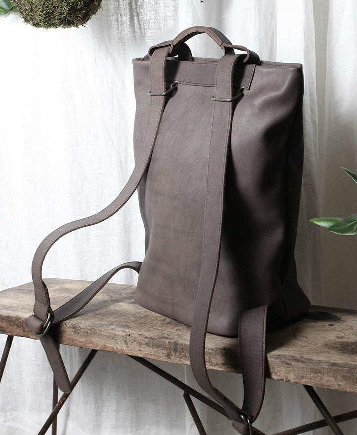 Tesris Rucksack & Tasche aus Leder - Graubraun - MDK - Miranda Kaloudis - clomes