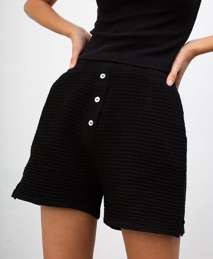 The Waffle Short aus Baumwolle - Jet - DONNI. - clomes
