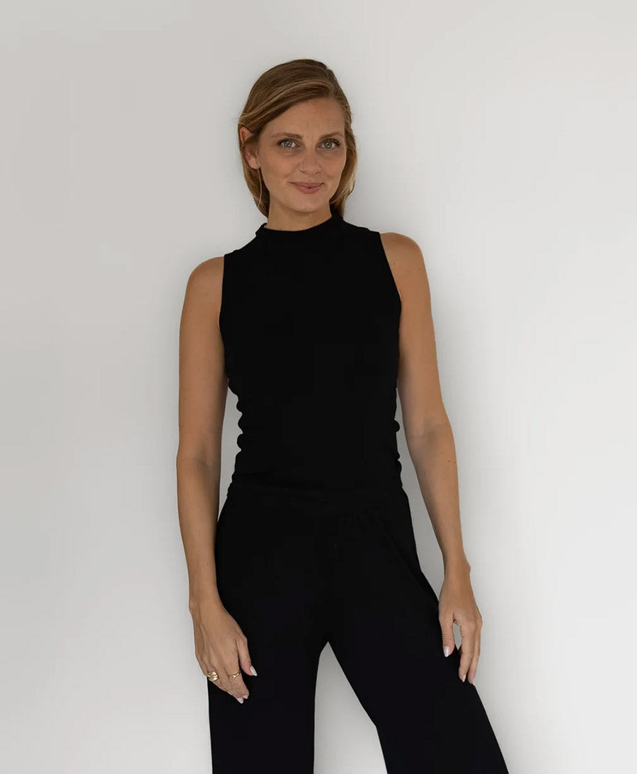 Top MOCK NECK TANK RIB - Schwarz