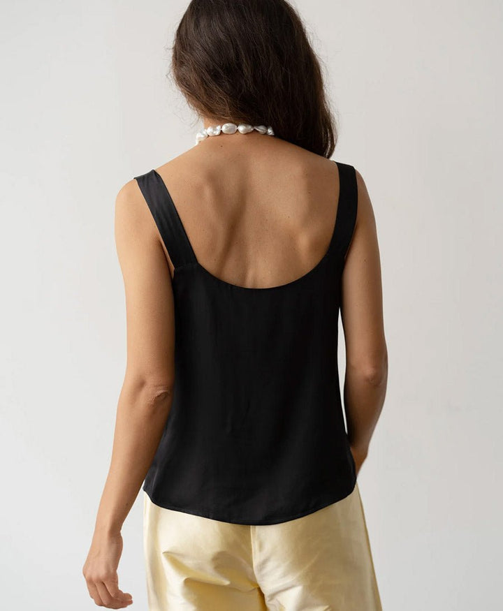 Top "The Silky Cami" - Schwarz - DONNI. - clomes