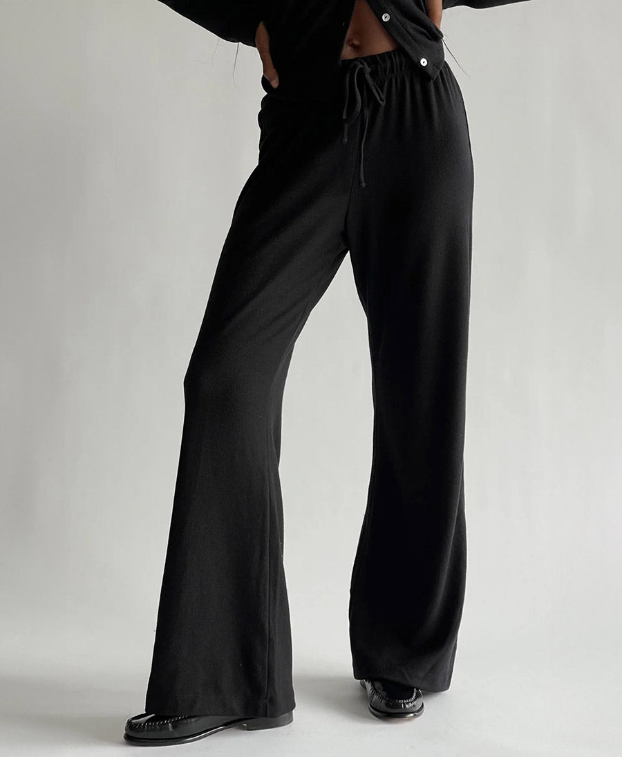 Trainerhose Sweater Wide Leg - Schwarz - DONNI. - clomes