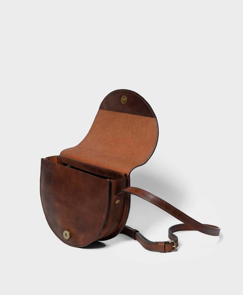 Umhängetasche Cross Body "Halbmond" dunkelbraun - PARK - clomes