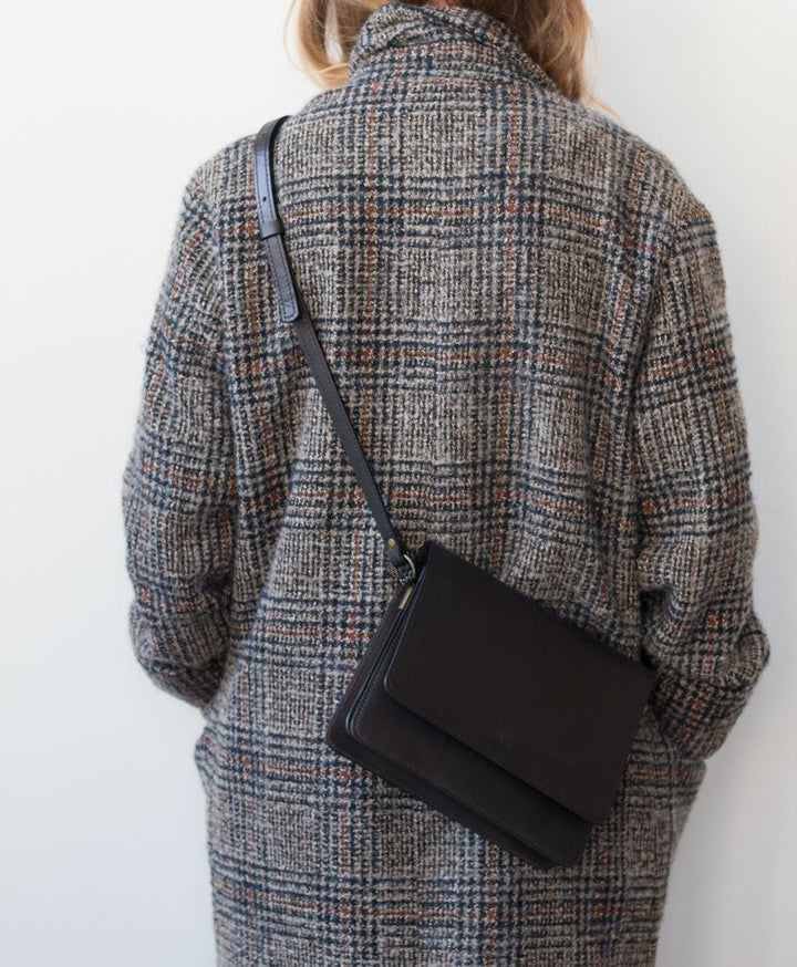 Umhängetasche Cross Body schwarz - PARK - clomes