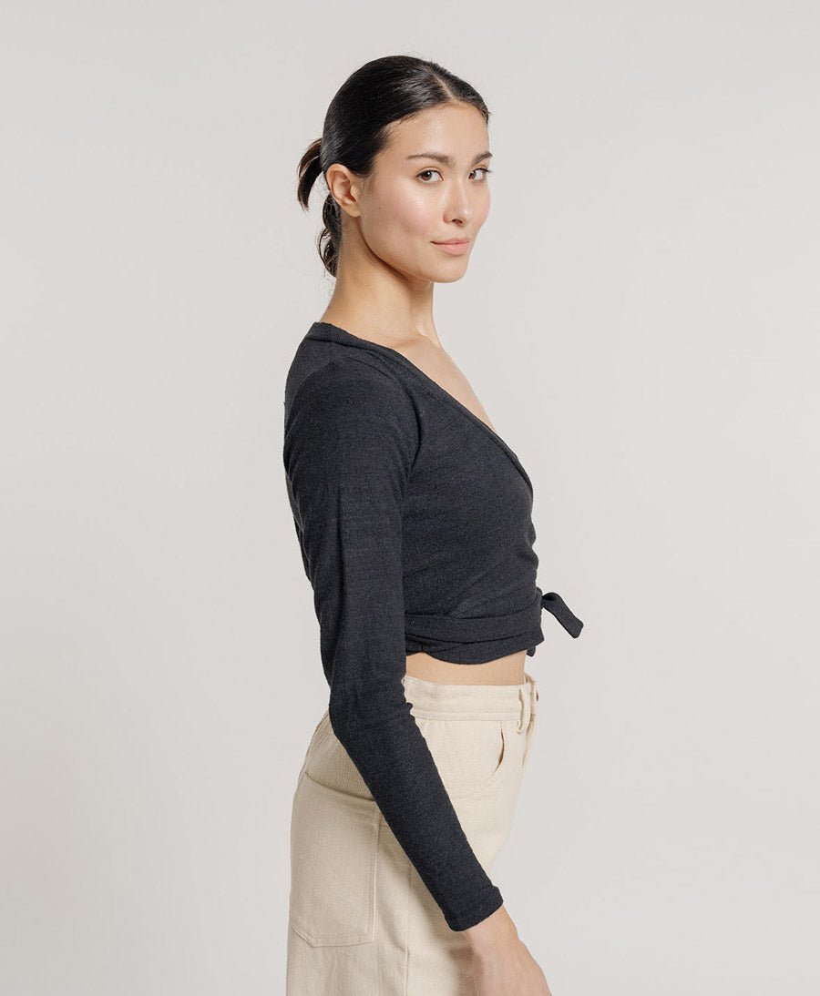 Wickeltop aus Seide - Schwarz - LAUDE the Label - clomes