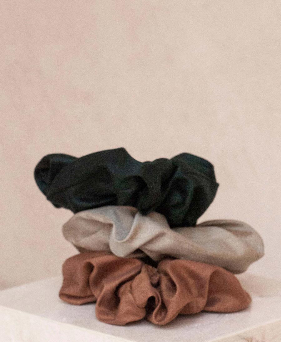 Medina Scrunchie SIMPLE aus Seide  - Cognac