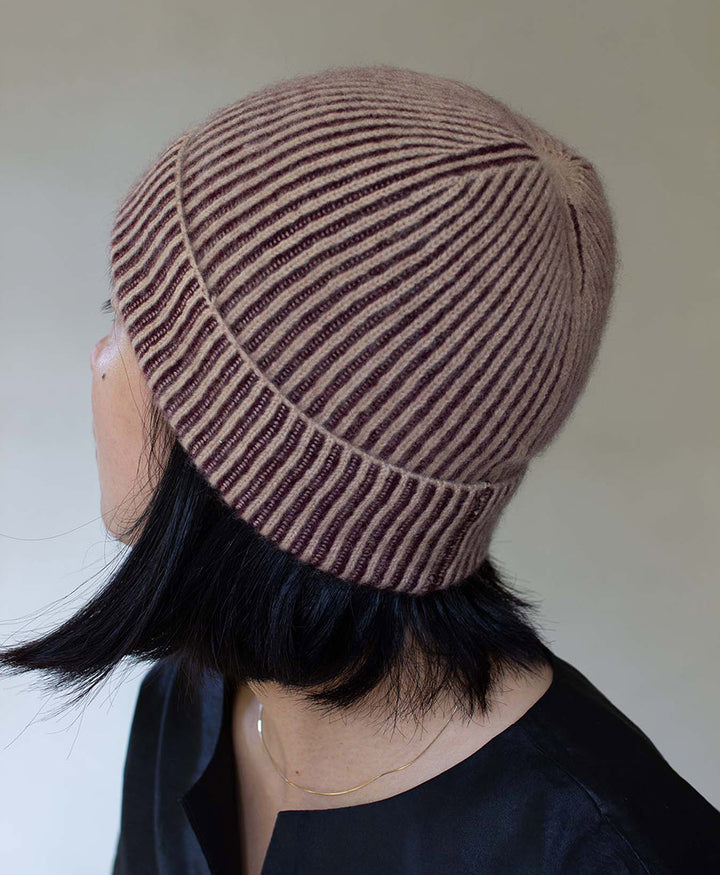 Gerippte Mütze / Beanie aus Kaschmir - Rot gestreift