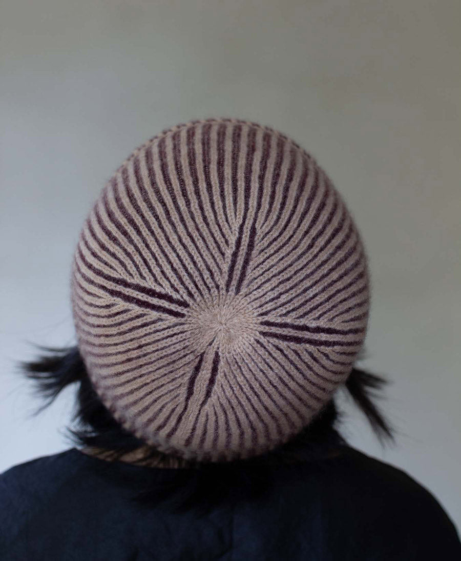Gerippte Mütze / Beanie aus Kaschmir - Rot gestreift