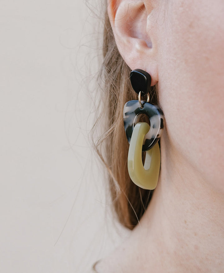 Ohrringe ANIKA aus Acetat - Kiwi