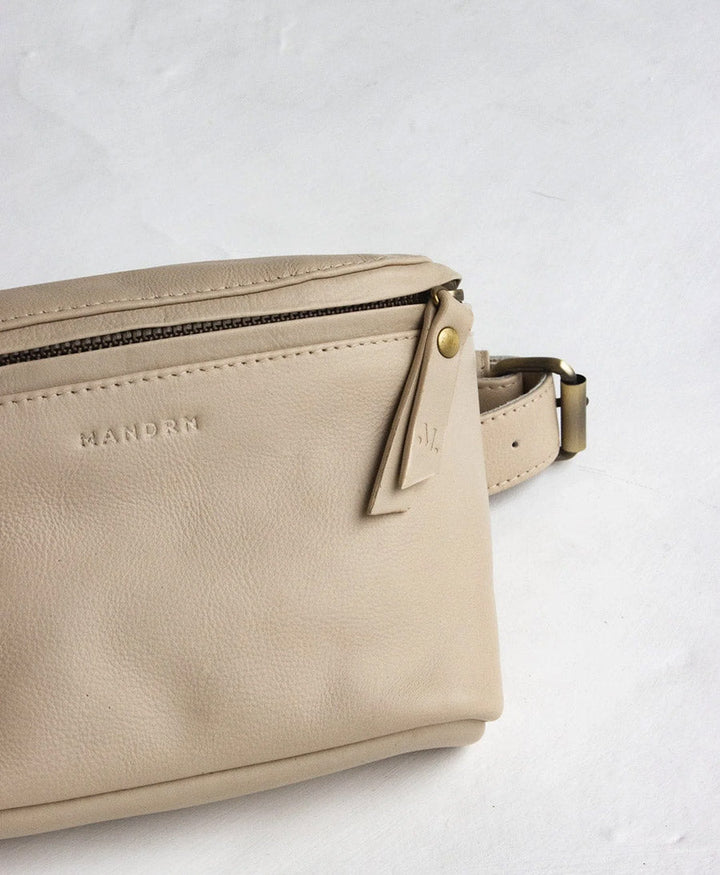 Bauchtasche aus Leder - The Remy Bone - MANDRN - clomes