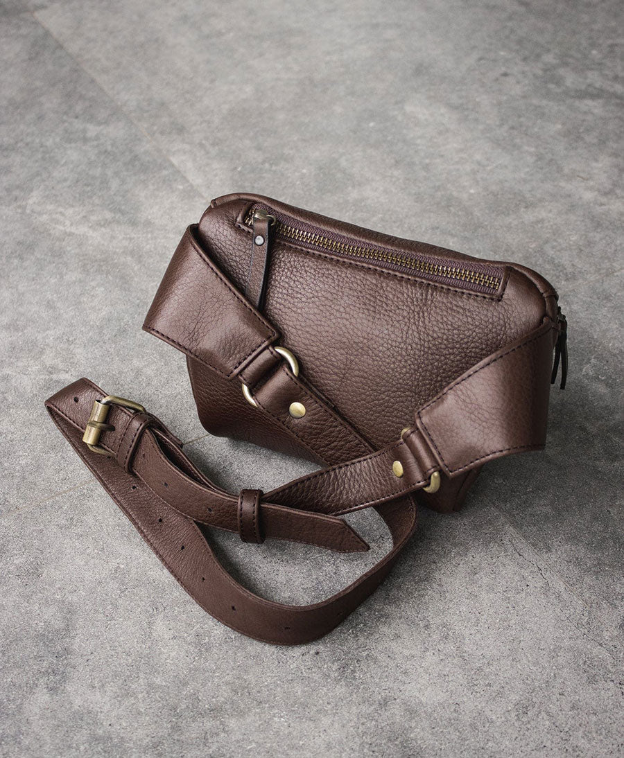 Bauchtasche aus Leder - The Remy Espresso - MANDRN - clomes