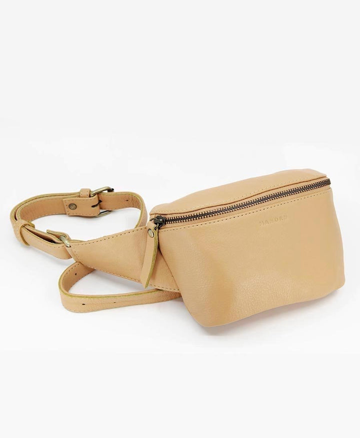 Bauchtasche aus Leder - The Remy Sand - MANDRN - clomes