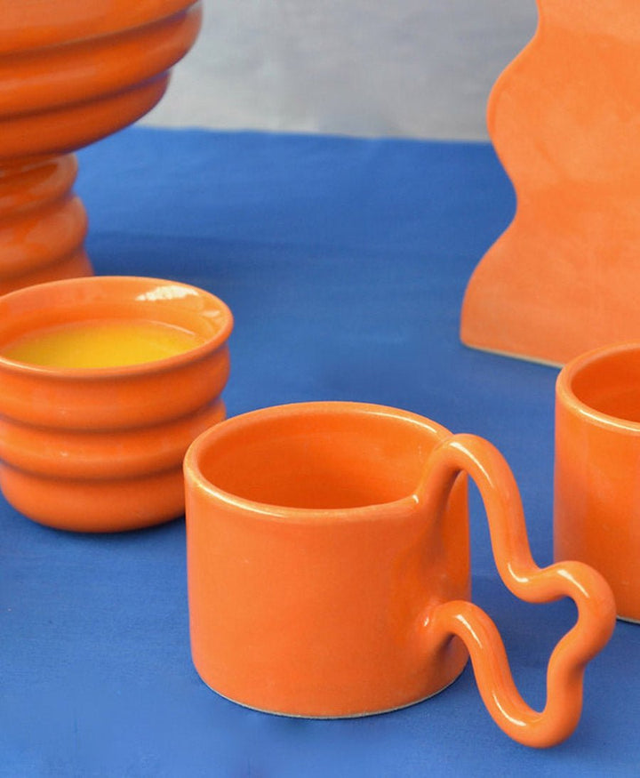 Becher aus Keramik - Ripple Beaker Orange - Florence Mytum - clomes