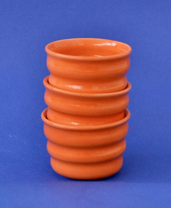 Becher aus Keramik - Ripple Beaker Orange - Florence Mytum - clomes