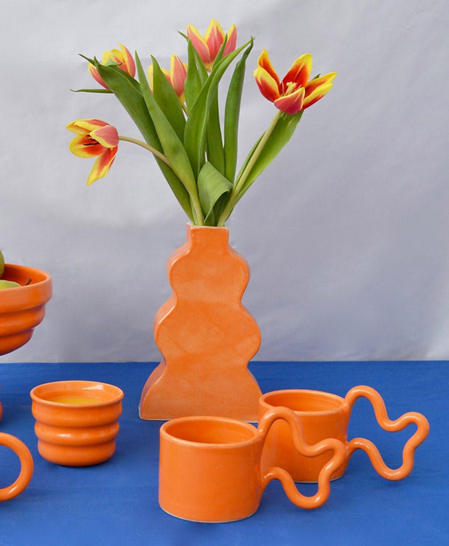 Becher aus Keramik - Ripple Beaker Orange - Florence Mytum - clomes