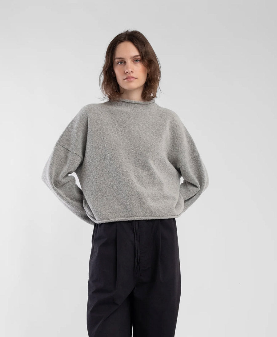 Grauer Strickpullover Heather Grey Boucle Rolled Sweater