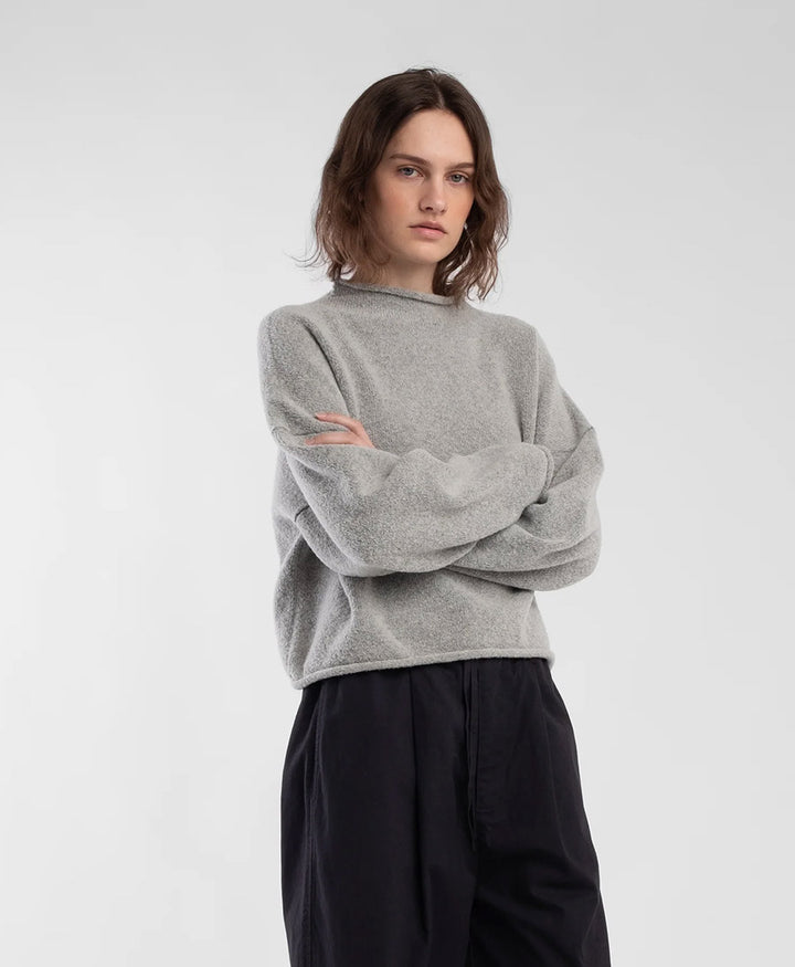 Grauer Strickpullover Heather Grey Boucle Rolled Sweater