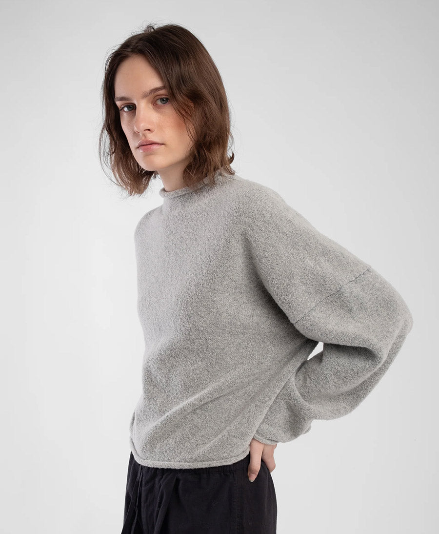 Grauer Strickpullover Heather Grey Boucle Rolled Sweater
