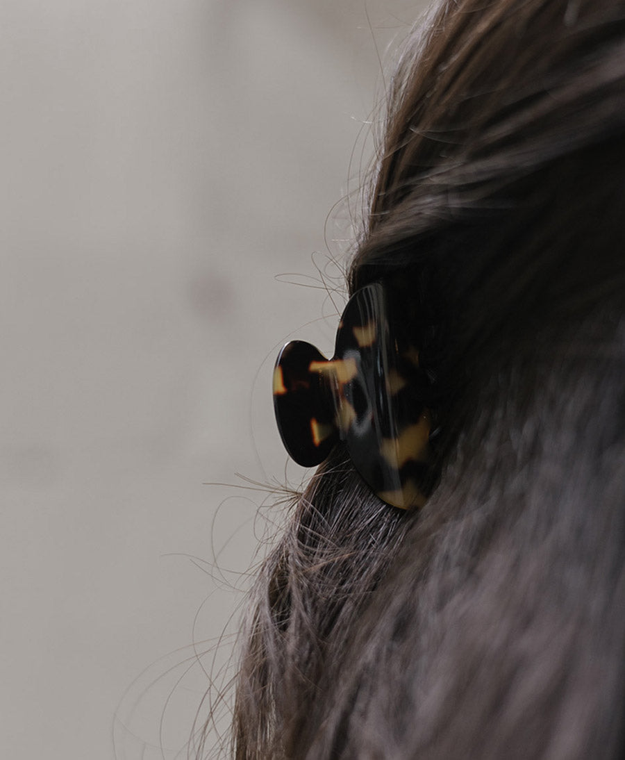 Haarklammer CARMELLA (M) aus Acetat - Tortoise