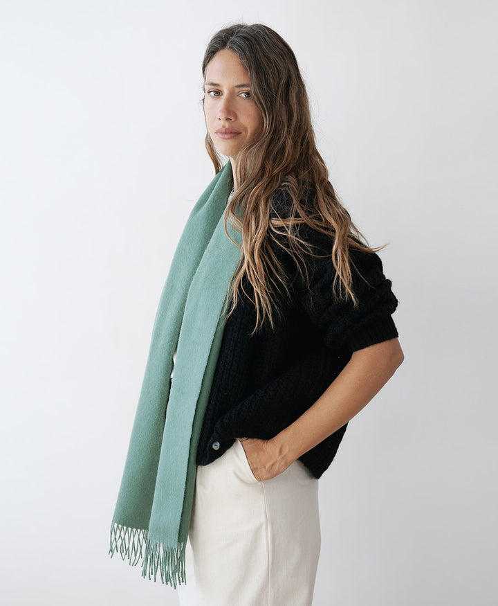 Schal CALLAO aus Baby-Alpakawolle - Stone Green