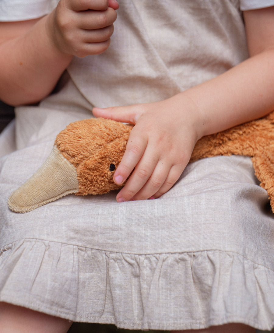 Gans (klein) Kuscheltier & Wärmekissen - Rostrot