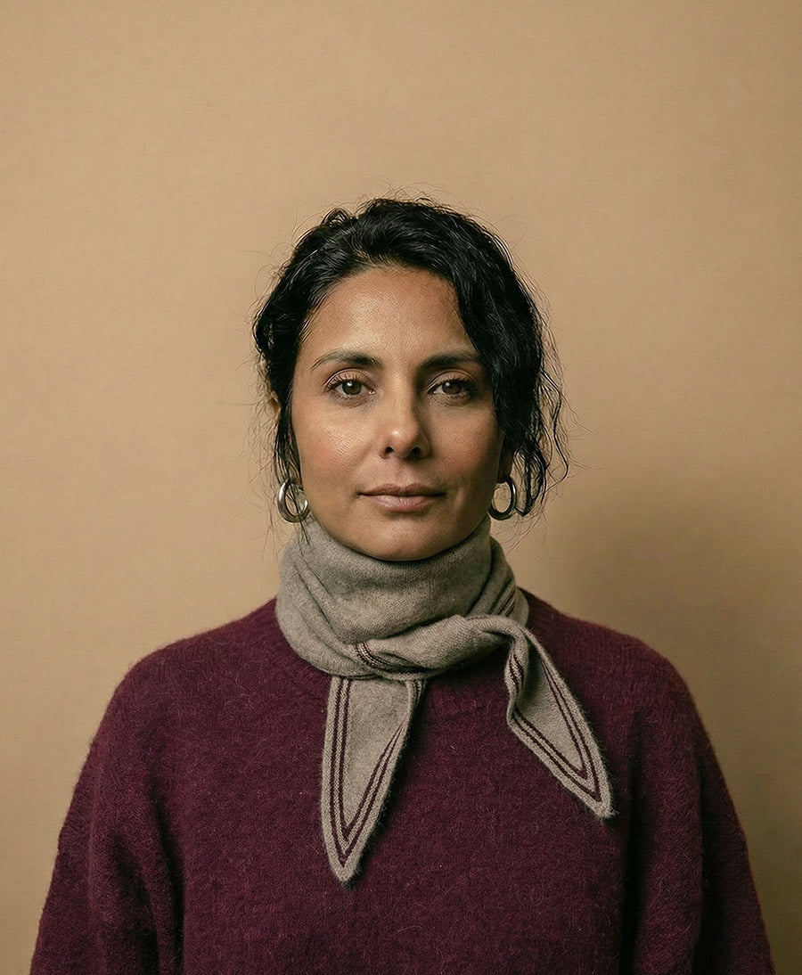 Kleiner Gestrickter Schal / Foulard aus Kaschmir - Beige / Rot