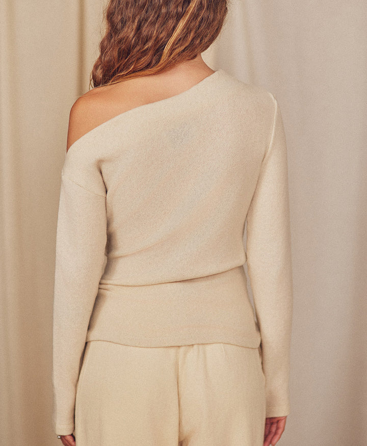 Drape Top / Oberteil mit drapiertem Ausschnitt - Creme