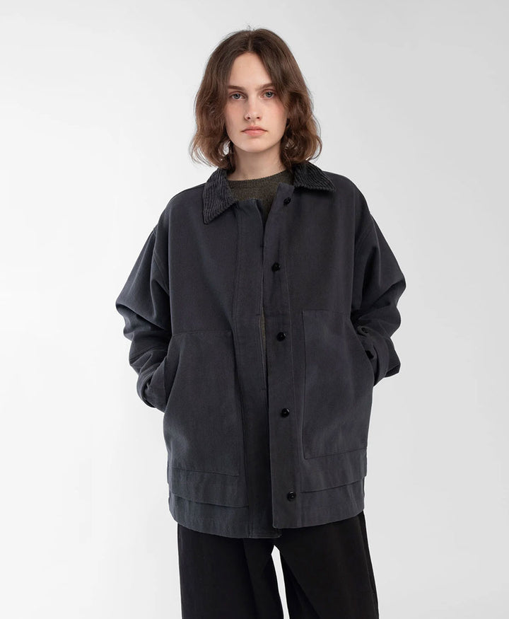 Jacke in verblasstem Schwarz