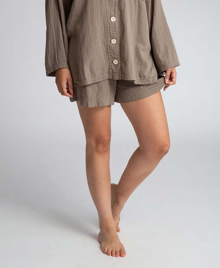 Gilma Shorts aus Bio - Baumwolle - Taupe - Beaumont Organic - clomes