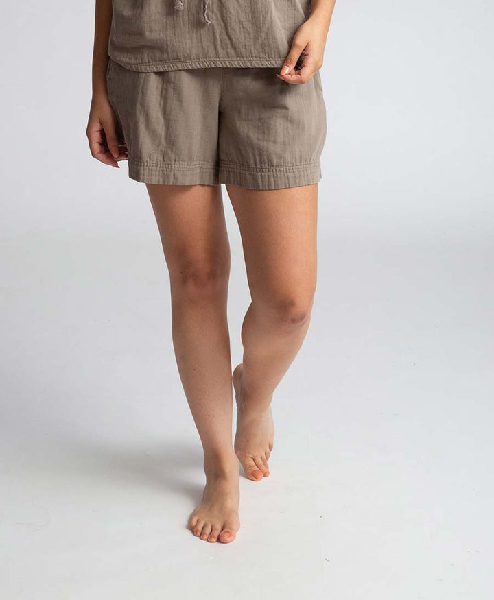 Gilma Shorts aus Bio - Baumwolle - Taupe - Beaumont Organic - clomes