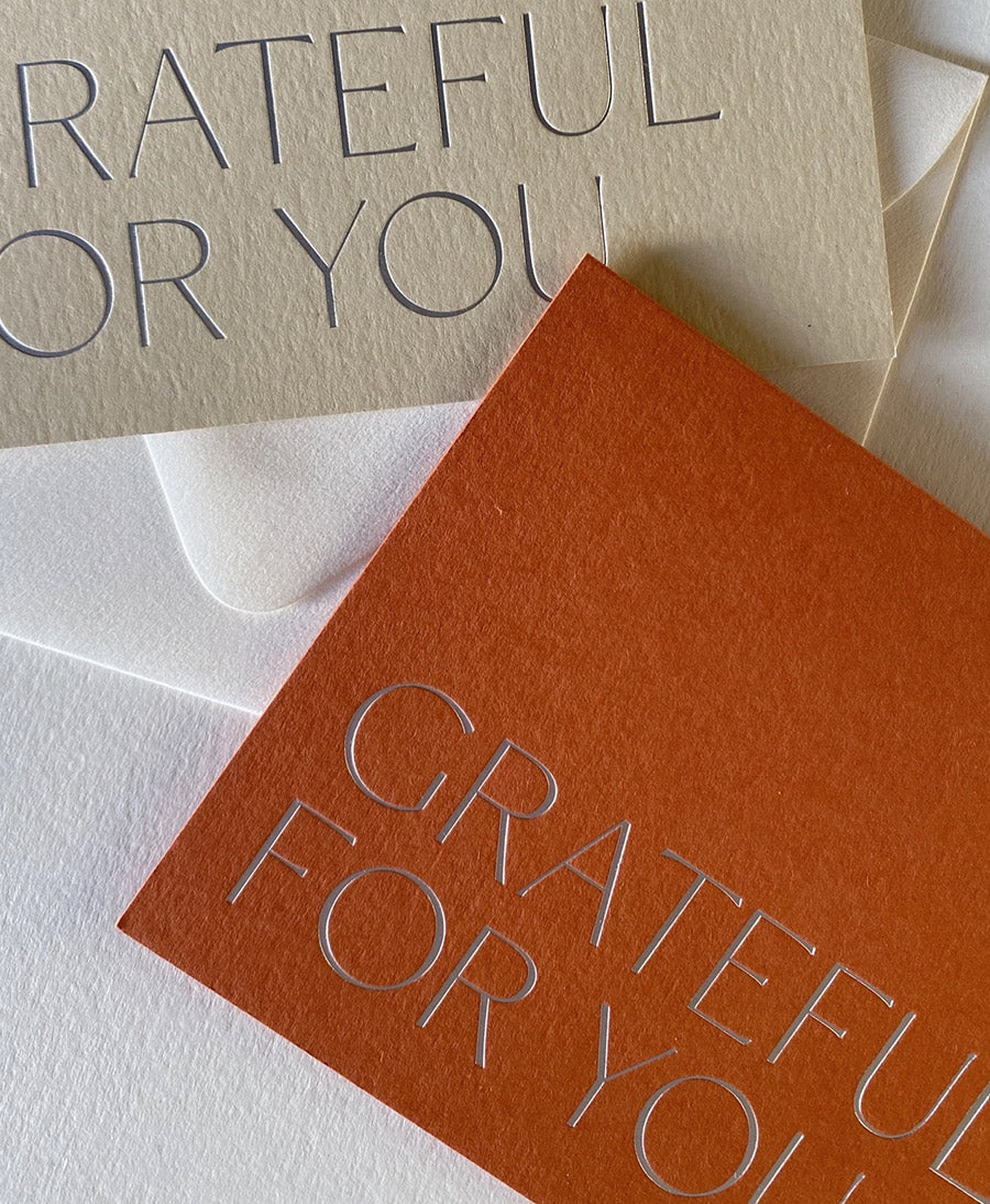Geprägte Karte mit Couvert "GRATEFUL FOR YOU" - Rostrot