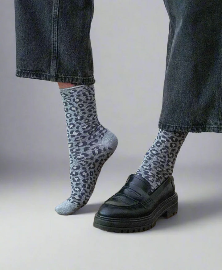 Glitzer Socken Lyocell - Leopard Grau