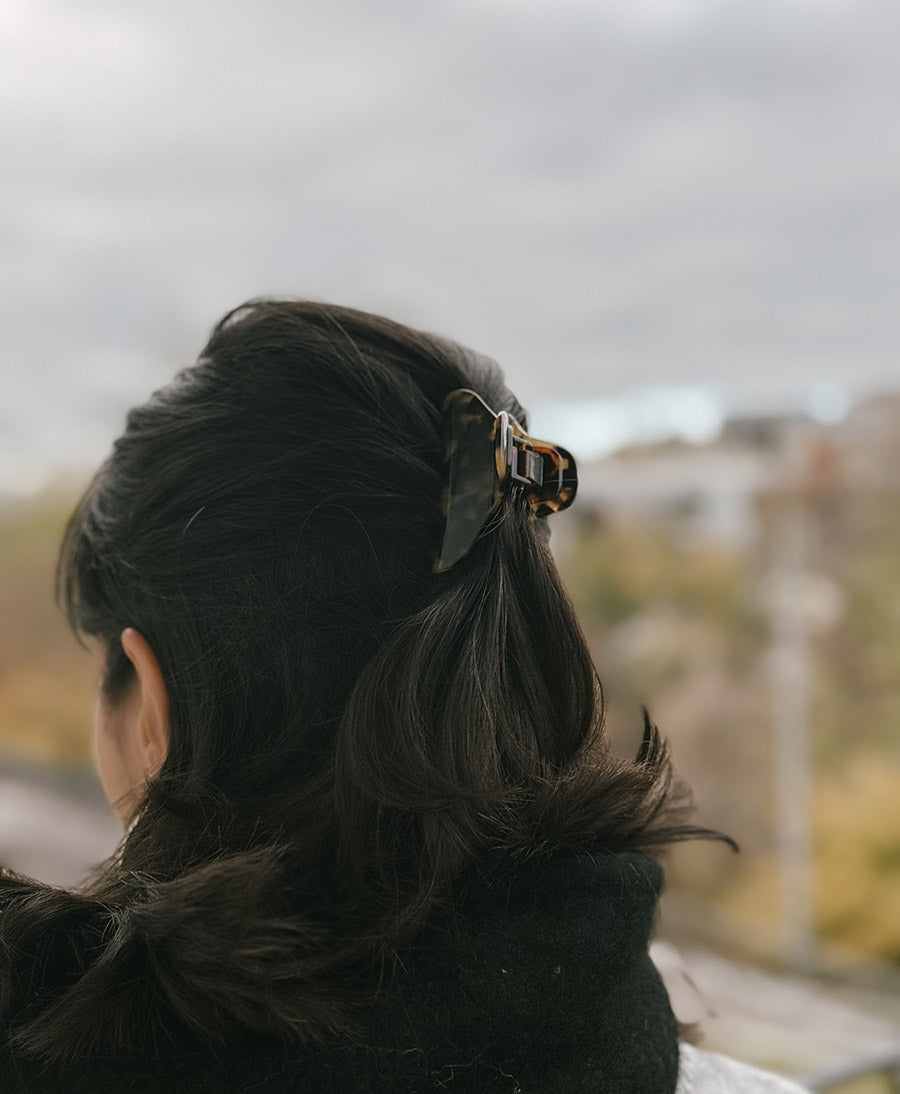 Haarklammer CARLA (M) aus Acetat - Tortoise