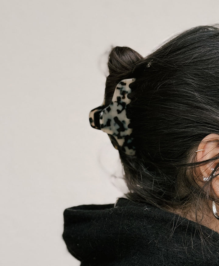 Haarklammer CLAIRE (L) aus Acetat - Helles Tortoise