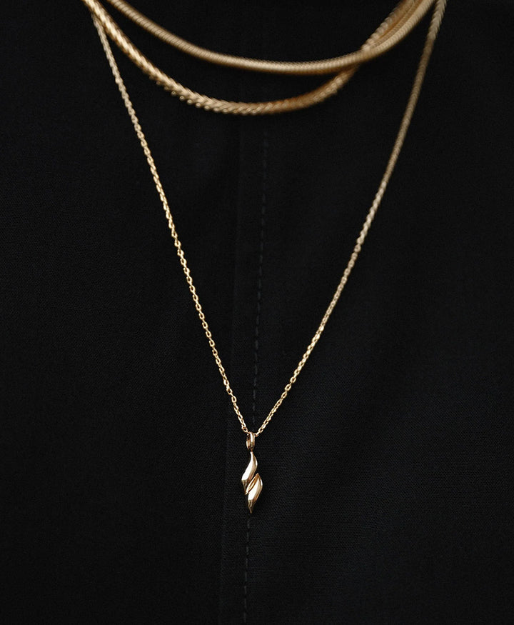 Anhänger vergoldet - Zikade