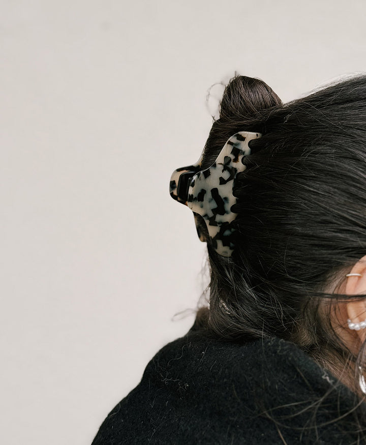 Haarklammer CLAIRE (L) aus Acetat - Helles Tortoise