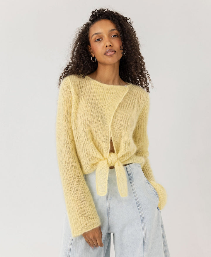 Kurzer Cardigan aus leichtem Strick - Hellgelb