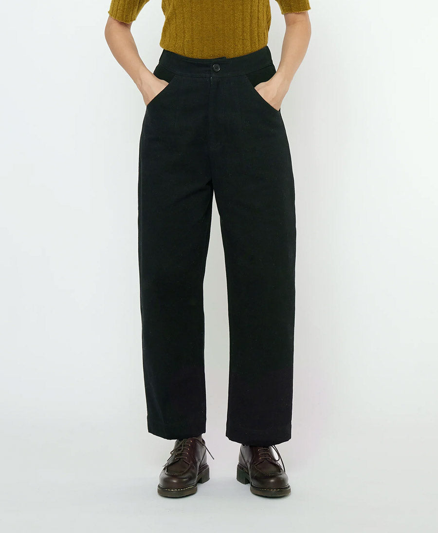 Stoffhose aus Baumwolle - Signature Curve Legged Trouser - Schwarz