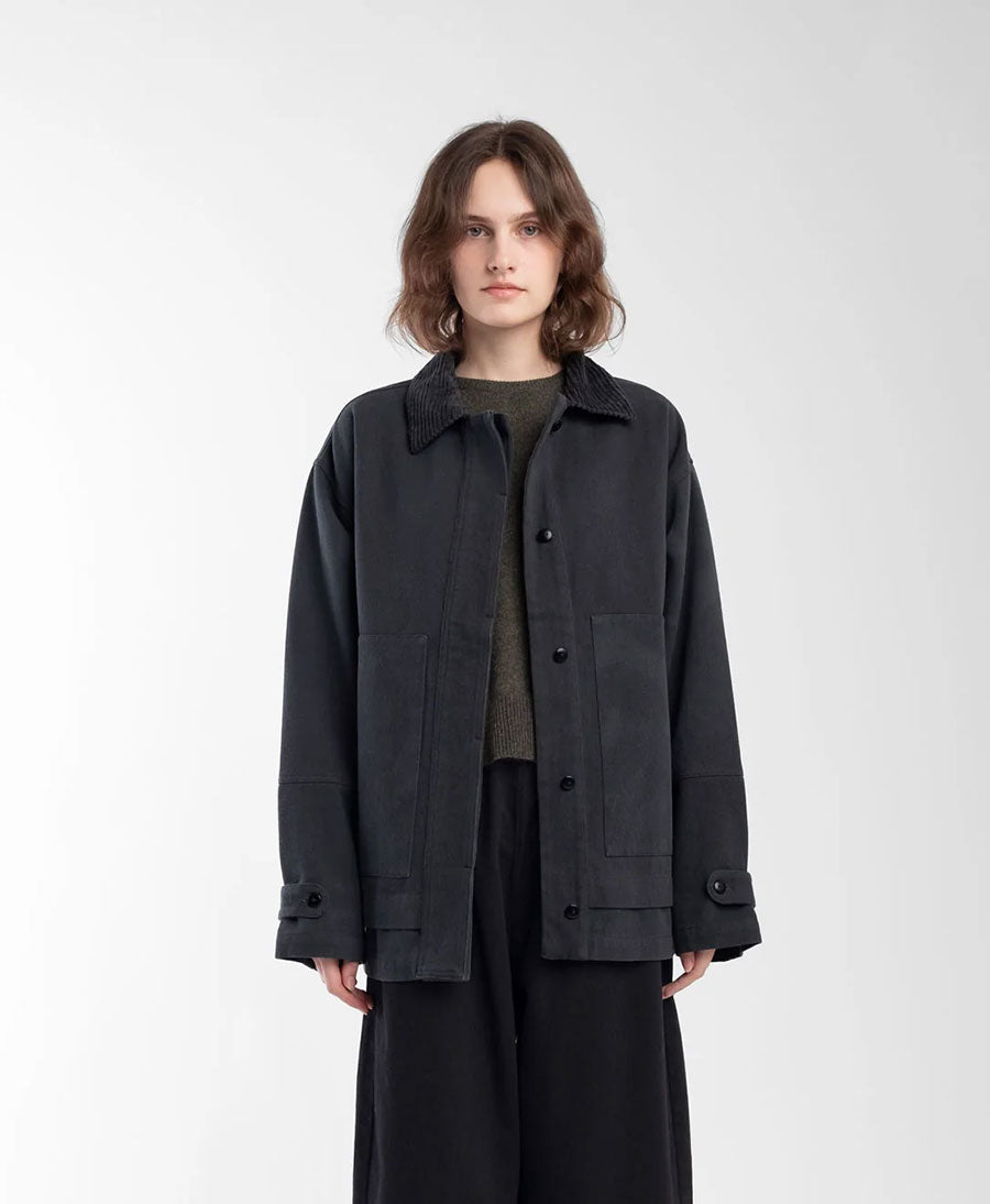 Jacke in verblasstem Schwarz