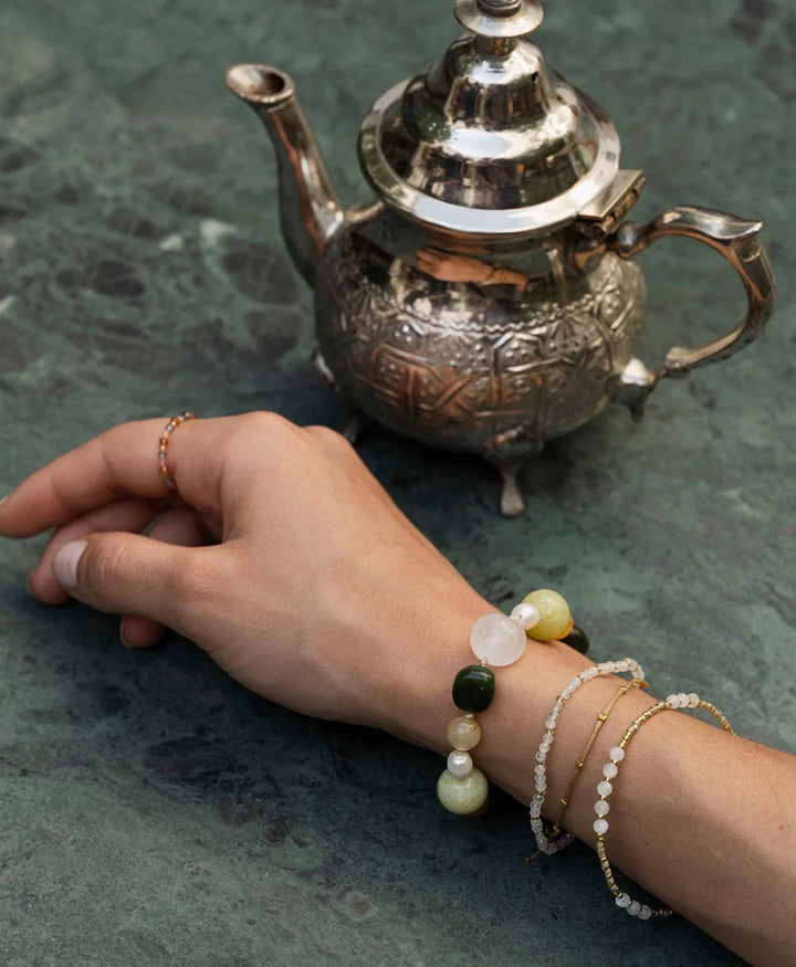 Armband aus Steinen JAMILA - Meadow