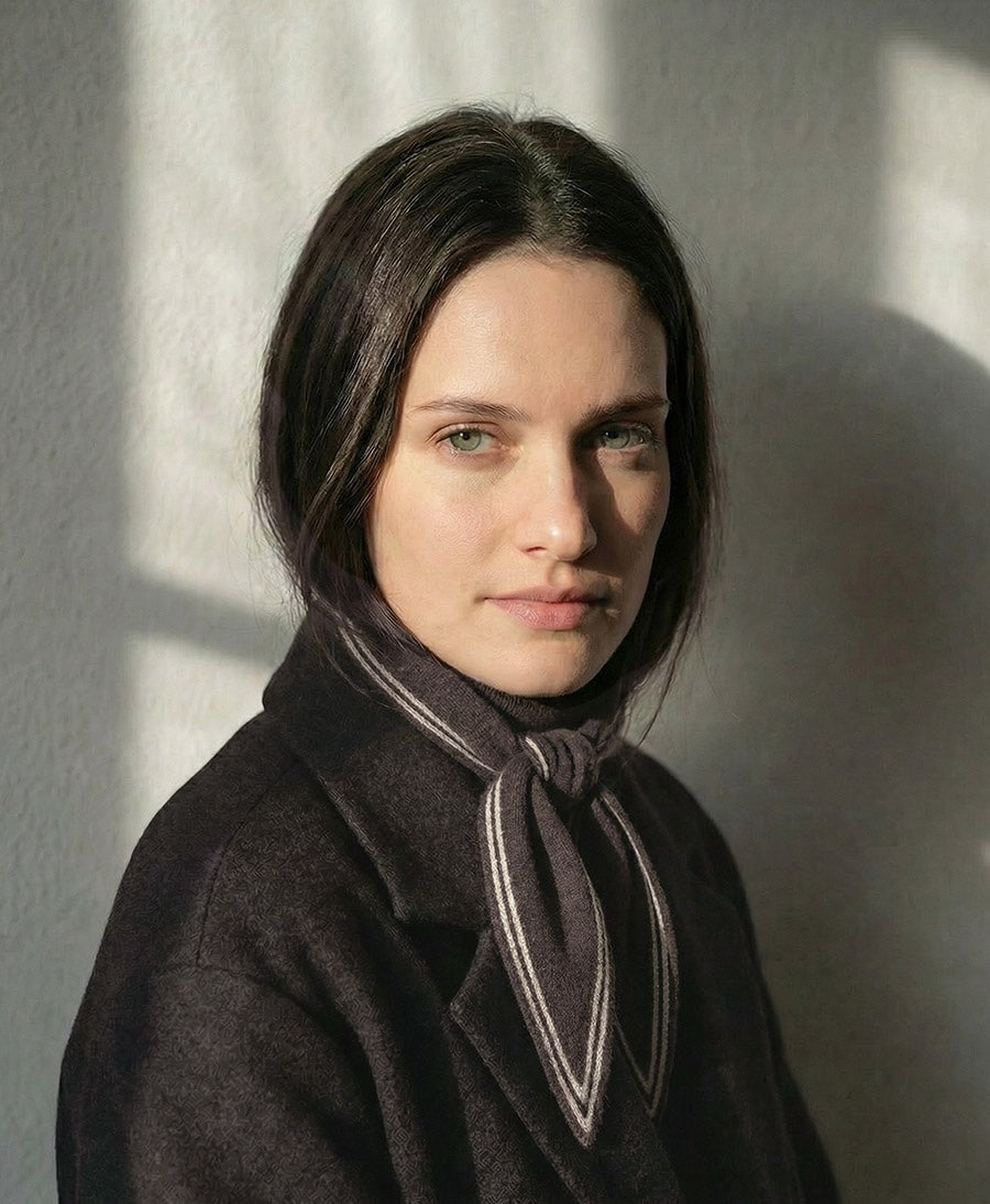 Kleiner Gestrickter Schal / Foulard aus Kaschmir - Dunkelbraun / Weiss