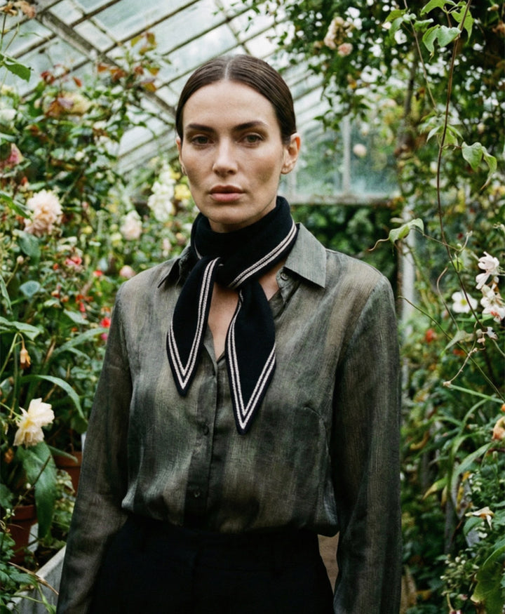 Kleiner Gestrickter Schal / Foulard aus Kaschmir - Schwarz / Weiss