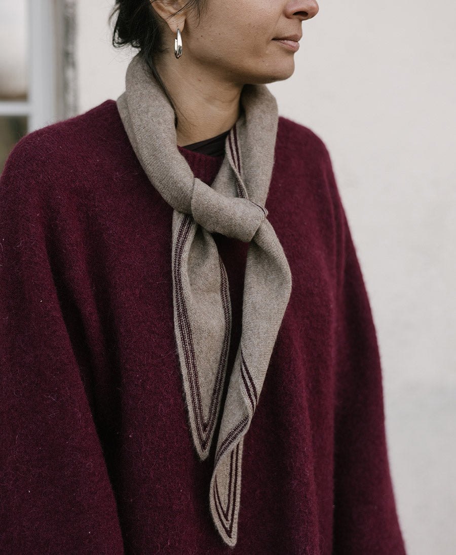 Kleiner Gestrickter Schal / Foulard aus Kaschmir - Beige / Rot