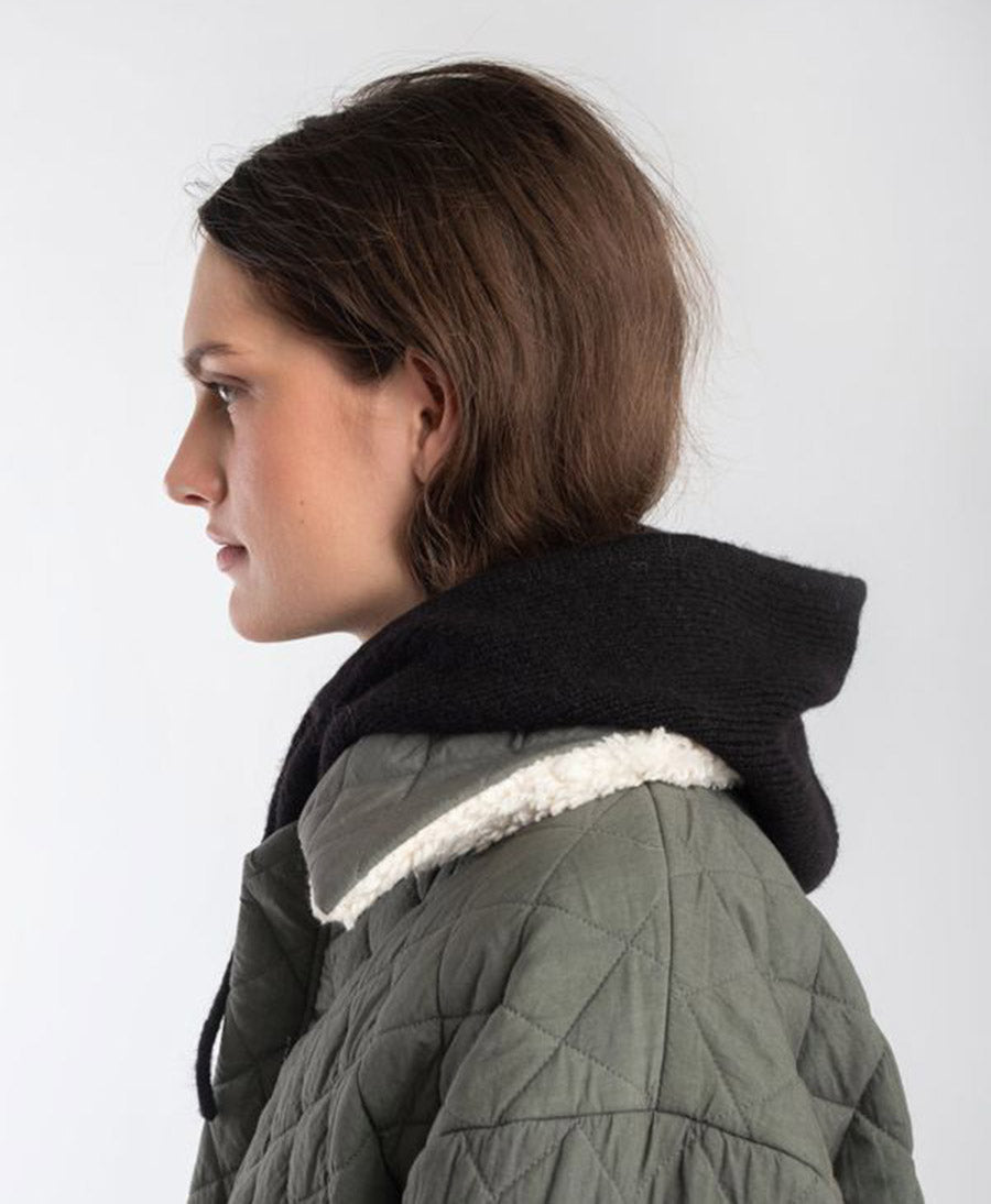Schwarze Strickkapuze - Black Knit Hood