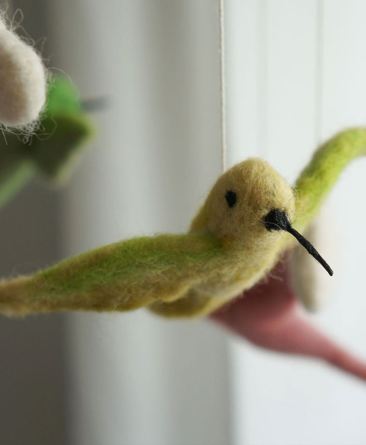 Baby Mobile aus Filz - Kolibri